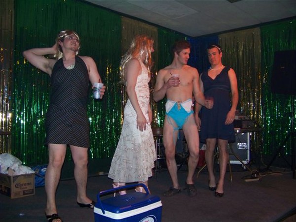 View photos from the 2009 Dude Looks Like A Lady Chadron Photo Gallery